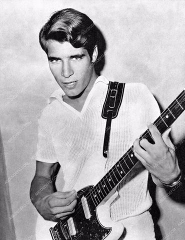 Don Grady playing the guitar TV My Three Sons 8b20-12876