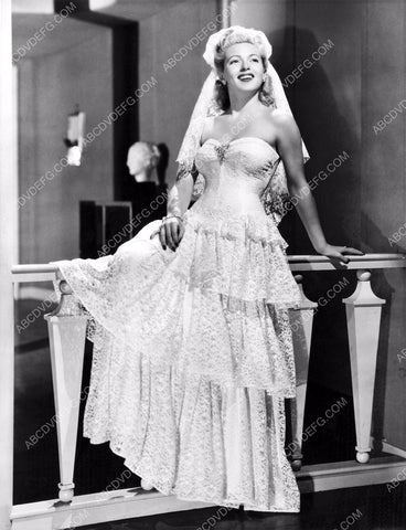 Lana Turner in white portrait 8b20-1292