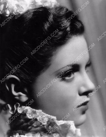 young brunette Lana Turner portrait 8b20-1294
