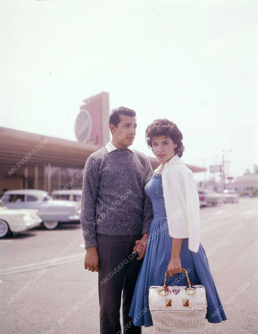Annette Funicello and date at Historic Bobs Big Boy restaurant 8b20-13041