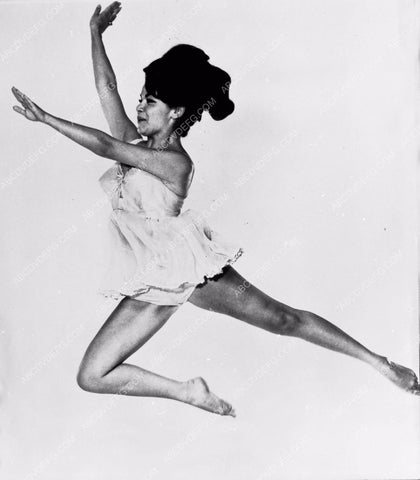 Annette Funicello doing some dance moves 8b20-13081