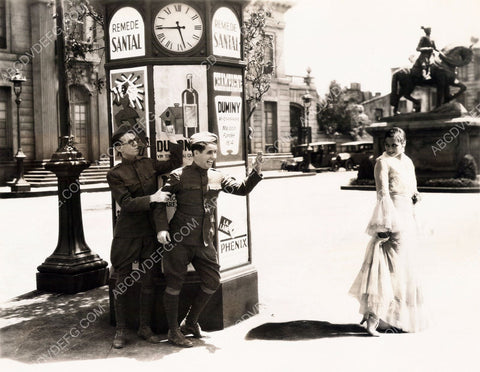 Bert Wheeler Robert Woolsey Dorothy Lee film Half Shot at Sunrise 8b20-1321