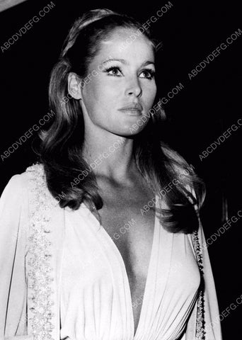 Ursula Andress sexy in low cut dress 8b20-13248