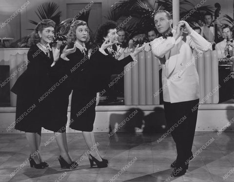 The Andrews Sisters Bing Crosby film scene The road to Rio 8b20-13249