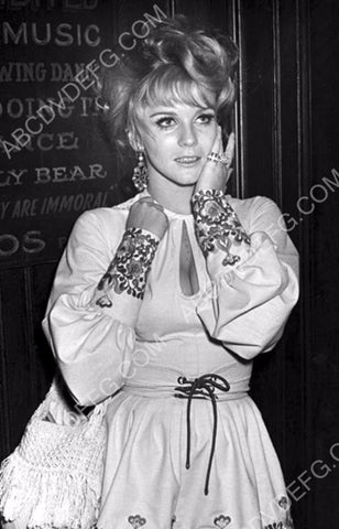 candid Ann-Margret pic 8b20-13394