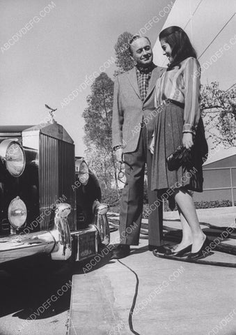 great candid Jack Benny Ann-Margret and Rolls Royce 8b20-13442