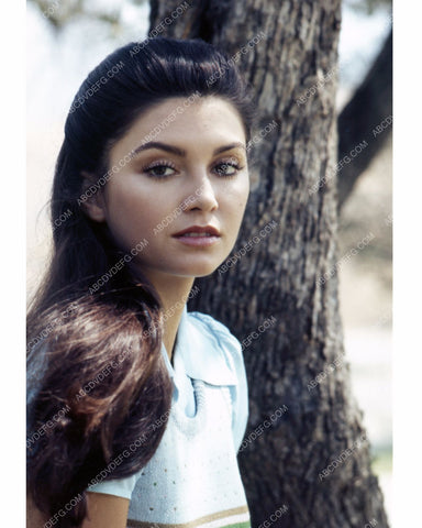 beautiful Victoria Principal in the park portrait 8b20-13490