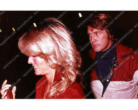 candid Farrah Fawcett Lee Majors attend some event 8b20-13531