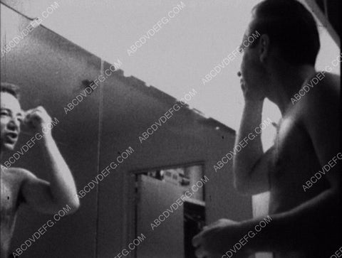 Bobby Darin getting ready in the mirror 8b20-13822