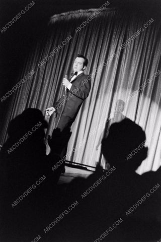 Bobby Darin groovin on stage 8b20-13836