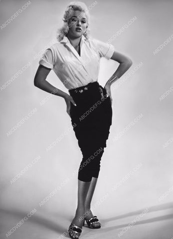 beautiful Diana Dors in 1950's cool fashion 8b20-13908