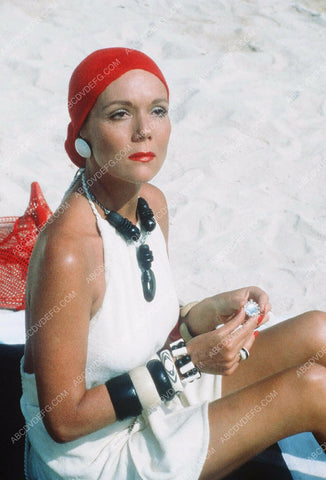 Diana Rigg at the beach 8b20-14085