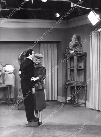 Lucille Ball dancing w a dummy TV I Love Lucy 8b20-14100