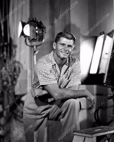 Dewey Martin behind the scenes 8b20-14215