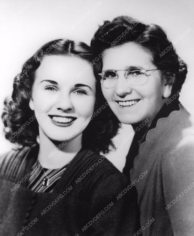 Deanna Durbin and her mother maybe 8b20-14299