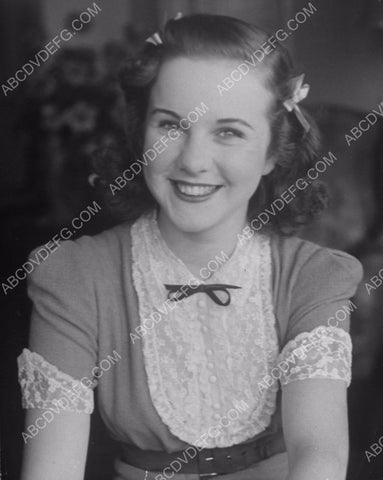 cute Deanna Durbin pic 8b20-14310