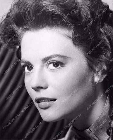 Natalie Wood portrait 8b20-1433