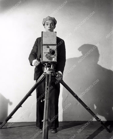 Buster Keaton manning the camera silent film The Camerman 8b20-1448