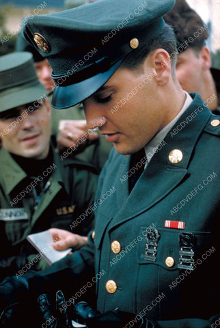 Elvis Presley in uniform 8b20-14542