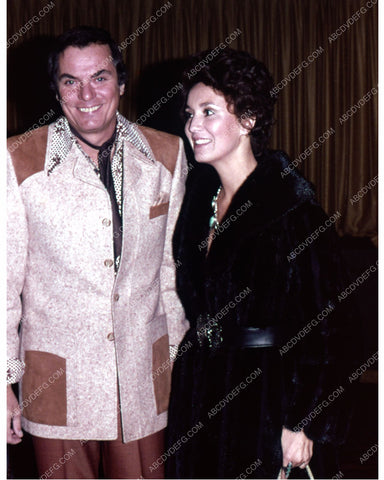 Peter Marshall and wife at event 8b20-14792