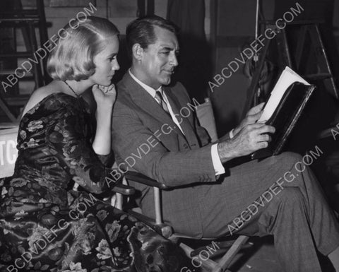 candid Cary Grant Eva Marie Saint film North By North West 8b20-15086