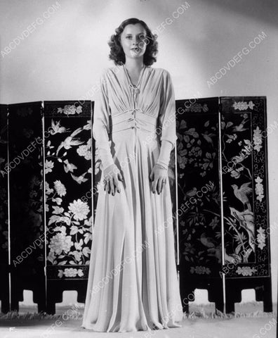 Barbara Stanwyck wardrobe shot 8b20-15549