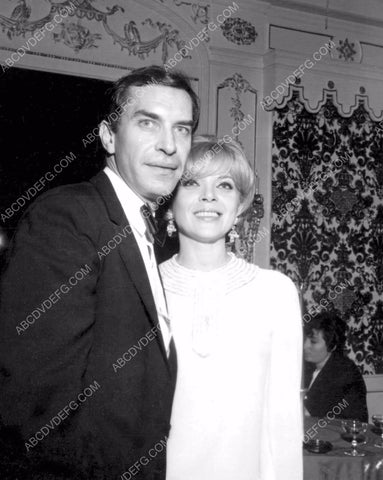 Martin Landau Barbara Bain out for the evening 8b20-15570