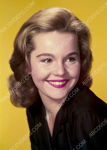 cute Tuesday Weld portrait 8b20-1569