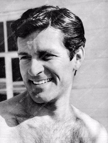 handsome Hugh O'Brian out in the sun 8b20-15780
