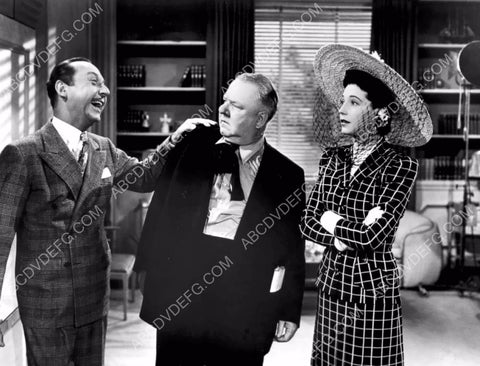 W.C. Fields Franklin Pangborn film Never Give a Sucker an Even Break 8b20-16033