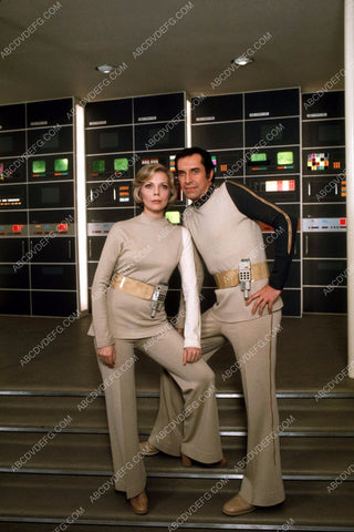 Barbara Bain Martin Landau TV Space 1999 8b20-16219
