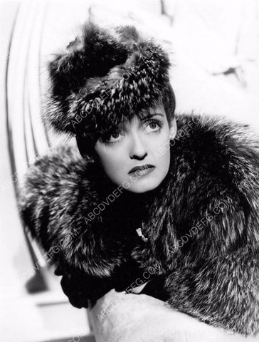 Bette Davis in fur hat and coat 8b20-16241