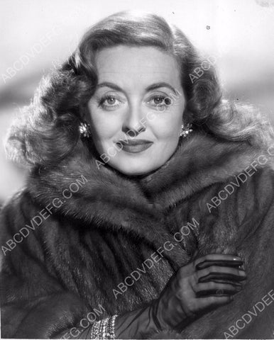Bette Davis portrait 8b20-16244