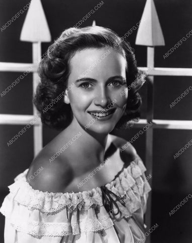 Teresa Wright portrait mystery film Shadow of a Doubt 8b20-1661