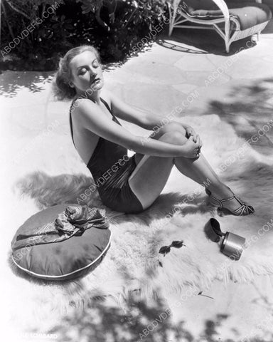 sexy Carole Lombard in swimwear 8b20-16817