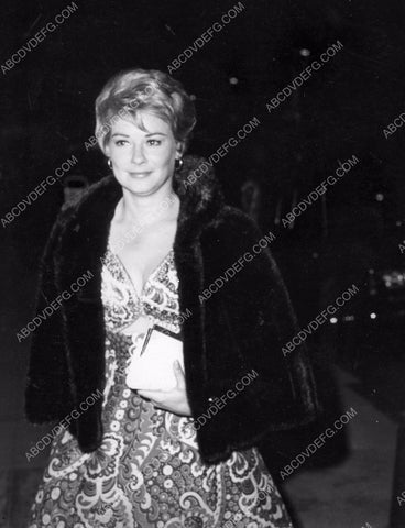 candid Hope Lange arriving at some event 8b20-16865