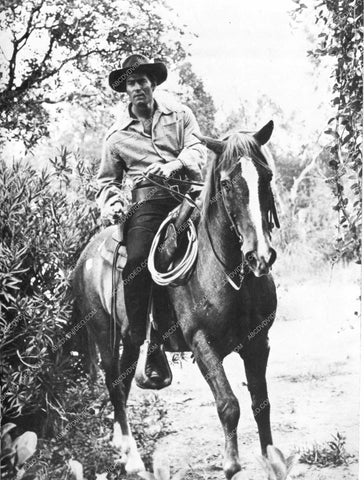 Clint Walker on horseback TV Cheyenne 8b20-16991