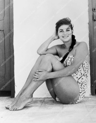 Claudia Cardinale in her new swimwear 8b20-17176