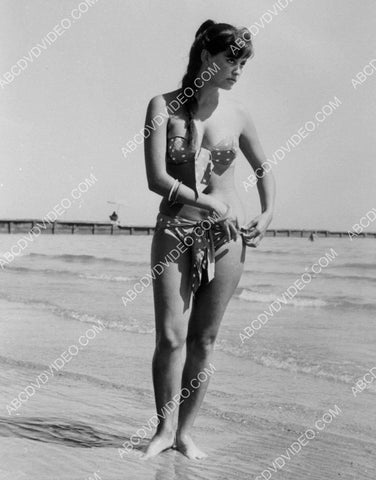 Claudia Cardinale at the beach in her new bikini 8b20-17192