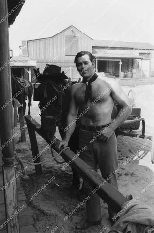 shirtless Clint Walker on set TV Cheyenne 8b20-17199