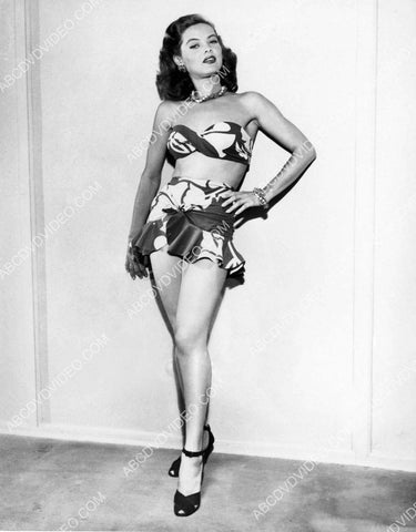 sexy Dona Drake in her new bikini 8b20-17267