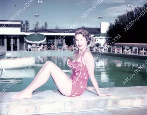 beautiful Diana Lynn in new swimsuit by the swimming pool 8b20-17278
