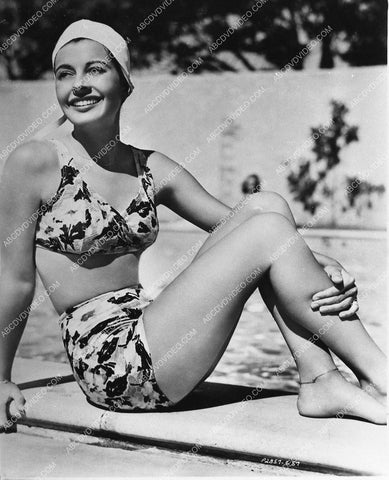 beautiful Gail Russell in her new bikini 8b20-17391