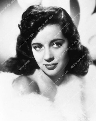 Gail Russell in white fur 8b20-17395