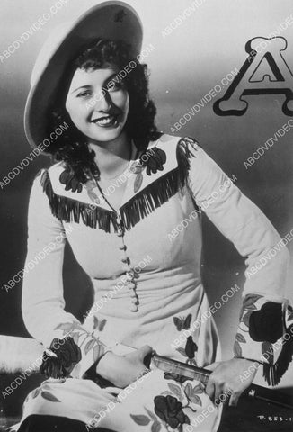 Barbara Stanwyck portrait film Annie Oakley 8b20-17444