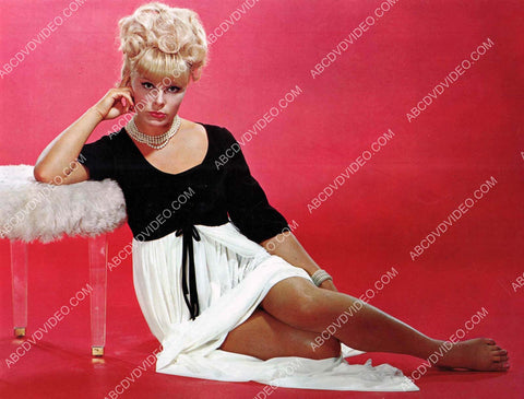 great Elke Sommer portrait 8b20-17483