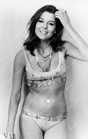 Diana Rigg beautiful in bikini 8b20-17511