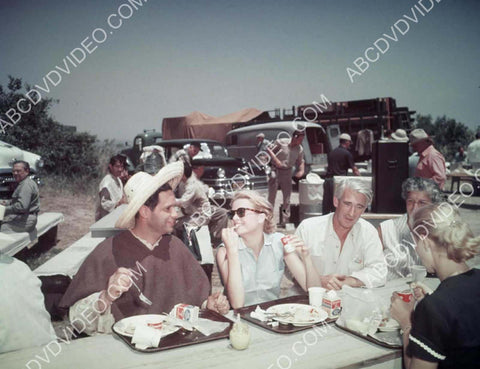 great candid Grace Kelly cast and crew break for lunch on location 8b20-17598