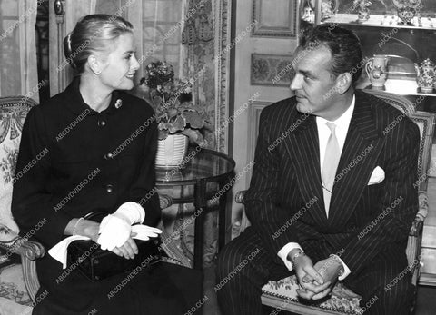 Grace Kelly and Prince Rainier 8b20-17633