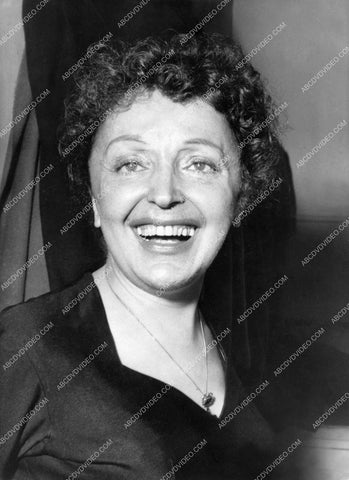 singer Edith Piaf 8b20-17750